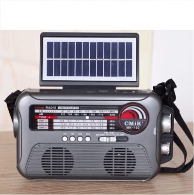 RADIO CAIXA DE SOM PLACA SOLAR BLUETOOTH LANTERNA CAMPING PORTATIL EMERGENCIA AM FM USB SD PRAIA RETRO RECARREGAVEL BIVO - Imagem 5