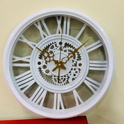 RELOGIO DE PAREDE INDUSTRIAL RUSTICO ESTILO MADEIRA DESIGN VINTAGE ROMANOS 30CM DECORATIVO BRANCO - Imagem 5
